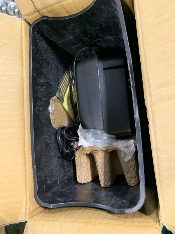 Photo 1 of ***NOT FUNCTIONAL, SELLING FOR PARTS, FINAL SALE***Aurora AU890XA 8-Sheet Crosscut Paper and Credit Card Shredder with Wastebasket***NOT FUNCTIONAL, SELLING FOR PARTS, FINAL SALE***