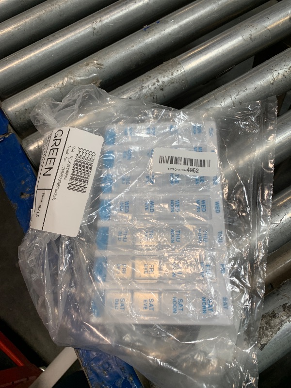 Photo 1 of ***ONE OF THE PLASTIC TABS BROKE OFF, SELLING FOR PARTS, FINAL SALE***EZY DOSE Weekly (7-Day) Daily Pill Case, Medicine Planner, Vitamin Organizer Container, 4 Times a Day, Small Removable Compartments, Covenient and Easy to Use, Color May Vary, Clear Lid