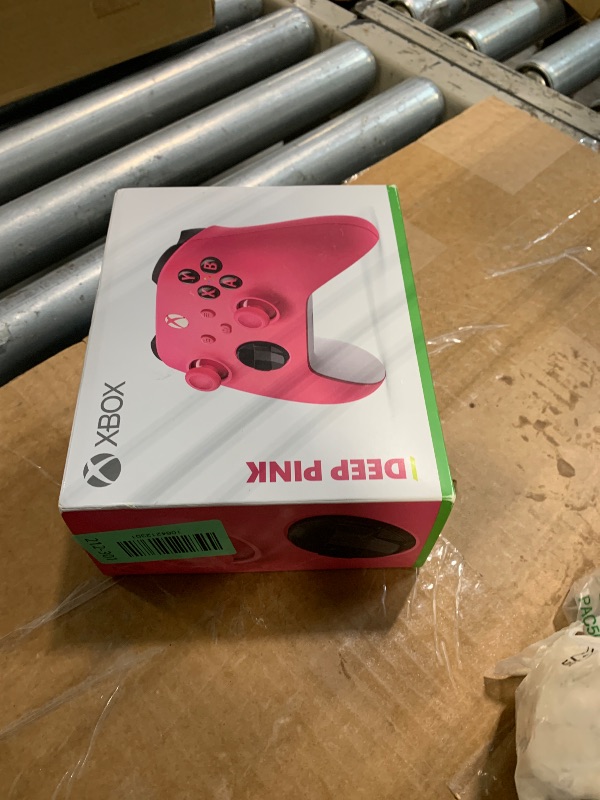 Photo 1 of *UNTESTED*
Xbox Wireless Gaming Controller (2025) – Deep Pink – Play on, Windows, Android, iOS, FireTV Sticks, Smart TVs, VR Headsets