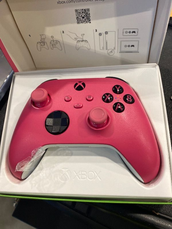 Photo 1 of *UNTESTED*
Xbox Wireless Gaming Controller (2025) – Deep Pink – Play on, Windows, Android, iOS, FireTV Sticks, Smart TVs, VR Headsets