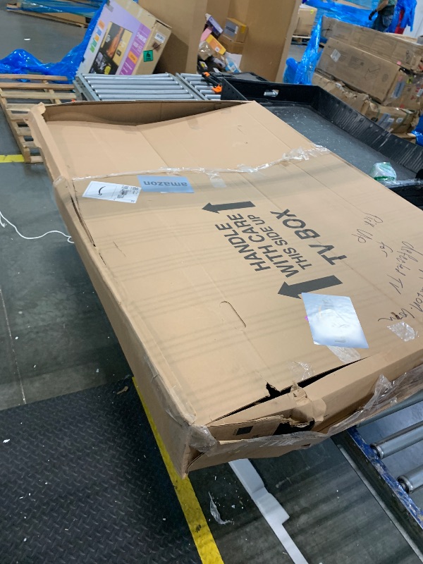 Photo 1 of ***Broken, Sold For Parts*** Samsung 65-Inch Class QLED Q7F Series Samsung Vision AI Smart TV (2025 Model, 65Q7F) Quantum HDR, Object Tracking Sound Lite, Q4 AI Gen1 Processor, 4K upscaling, Gaming Hub, Alexa Built-in