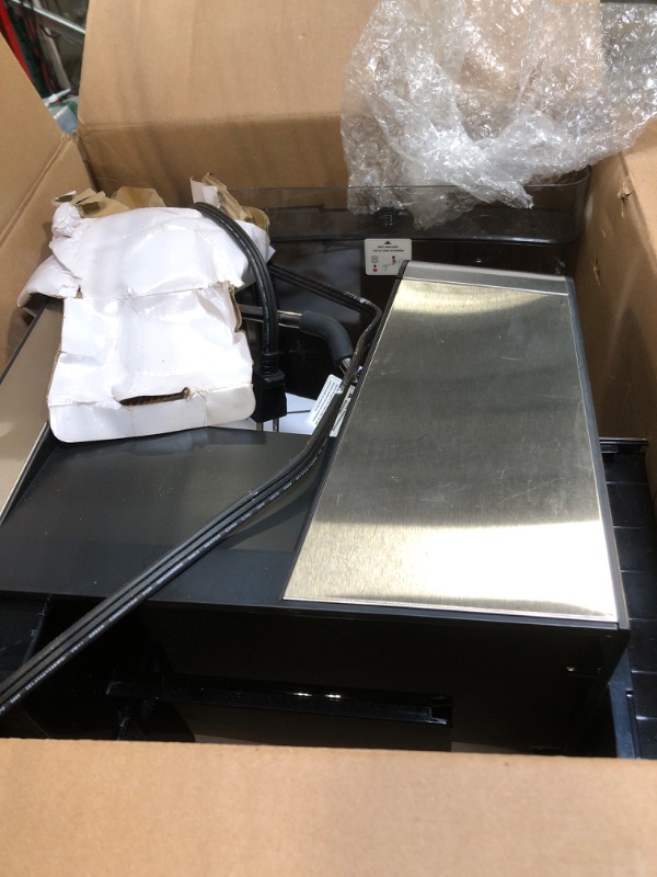 Photo 1 of ** VERY USED** Electactic Espresso Machine with Grinder, 15 Bar Expresso Coffee Machines with Milk Frother Steam Wand, Professional Espresso Maker with Removable Water Tank, Cappuccino & Latte Machine for Home