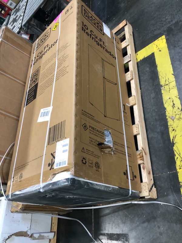 Photo 1 of ** factory sealed ** BLACK+DECKER 10 Cu. Ft. Top Mount Refrigerator with Freezer, 2 Door Refrigerator with Top Freezer and Adjustable Temperature Control, ENERGY STAR,BR1000HB, Black