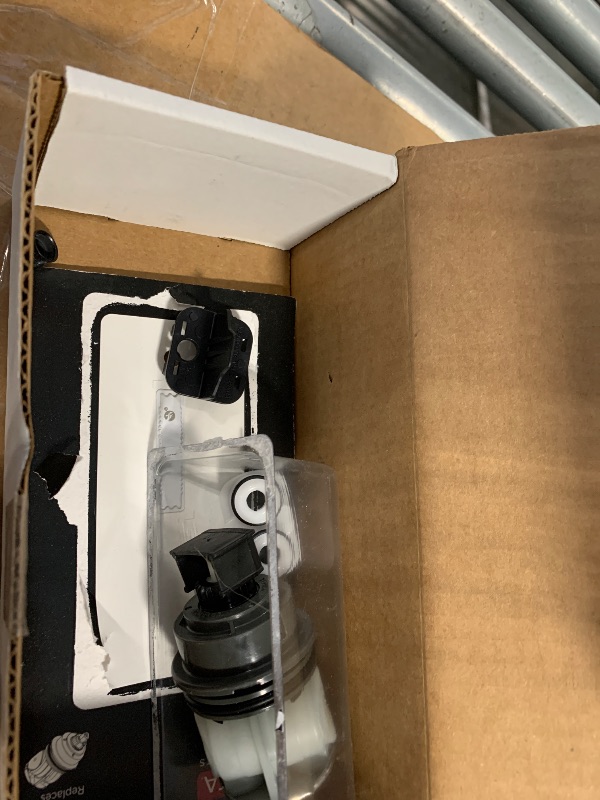 Photo 1 of **MISSING PARTS*** DELTA FAUCET RP46463, Small, Chrome