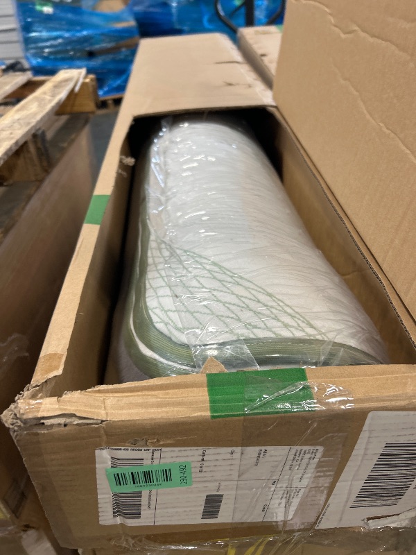 Photo 1 of ** SiMILAR **Novilla 12 Inch Queen Mattress in a Box, Gel Memory Foam Queen Size Bed Mattress for Cooling Night Sleep, Comfort Sleep & Pressure Relief, CertiPUR-US Certified,White