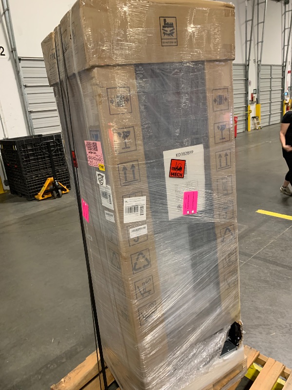 Photo 1 of ***FACTORY SEALED*** Velieta Commercial Beverage Refrigerator, 24.5 Inch 15 Cu. Ft. Drink Fridge, Display Refrigerator with Glass Door, Commercial Display Fridge with 4 Adjustable Shelves, for Shops, Restaurants, Bars