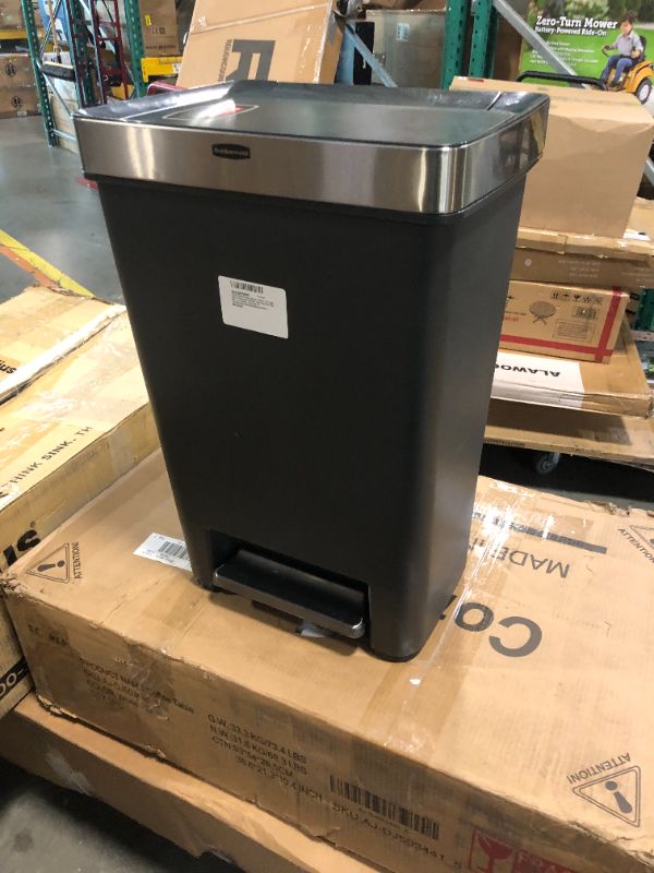 Photo 1 of ***LID DOES NOT WORK*** Rubbermaid Premier Series III Step-On Trash Can for Home and Kitchen, with Stainless Steel Rim, 12.4 Gallon, Charcoal, for Home/Kitchen/Garage/Apartment/Office