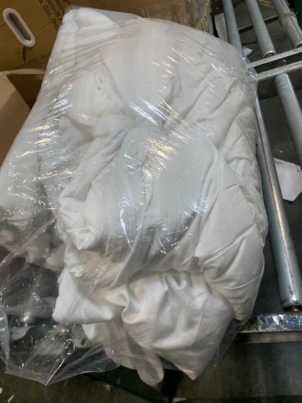 Photo 1 of ***SIMILAR***

 Queen Comforter Set, White Soft Prewashed Bedding for All Seasons, 3 Pieces GentleSoft™ Bed Set, 1 Lightweight Comforter (90"x90") and 2 Pillowcases (20"x26")