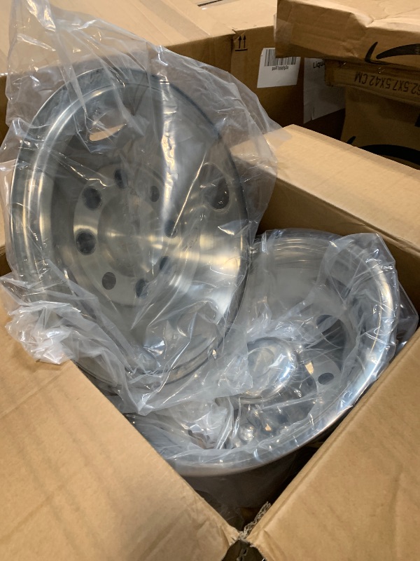 Photo 1 of **** MODEL AND SIZE UNKNOWN **** Set of 2 Hub Cap and Rim 