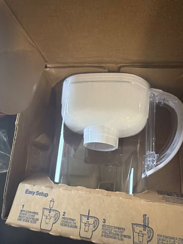 Photo 1 of *UNTESTED*
Brita Water Pitcher, Metro Elite Filter, Removes 99% of Lead, Includes 1 Filter, 6-Cup Capacity, White