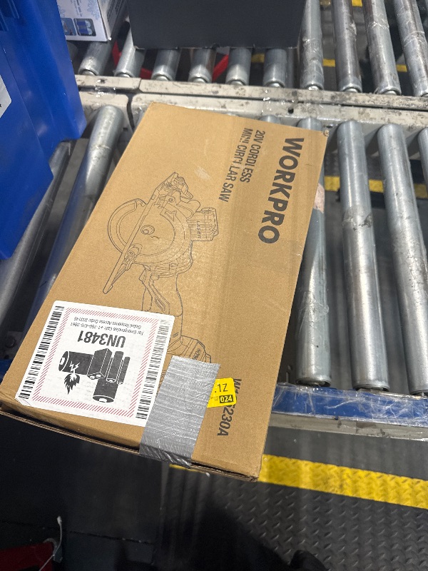Photo 1 of ** NO EXTRA BLADES**
WORKPRO 20V Cordless Mini Circular Saw, 4-1/2" Compact Wireless Circular Saw 4.0Ah Battery, Fast Charger, 3 Blades, 4500RPM, Laser Guide, Max Cutting Depth 1-11/16"(90°), 1-1/8"(45°)