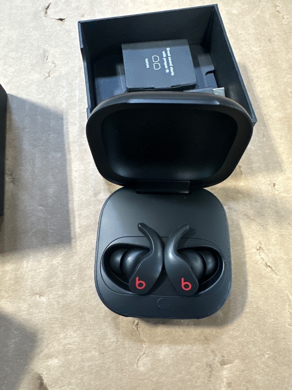Photo 1 of *UNTESTED*
Beats Fit Pro (1st Gen) - True Wireless Noise Cancelling Earbuds - Active Noise Cancelling - Sweat Resistant Earphones, Compatible with Apple & Android, Class 1 Bluetooth®- Beats Black