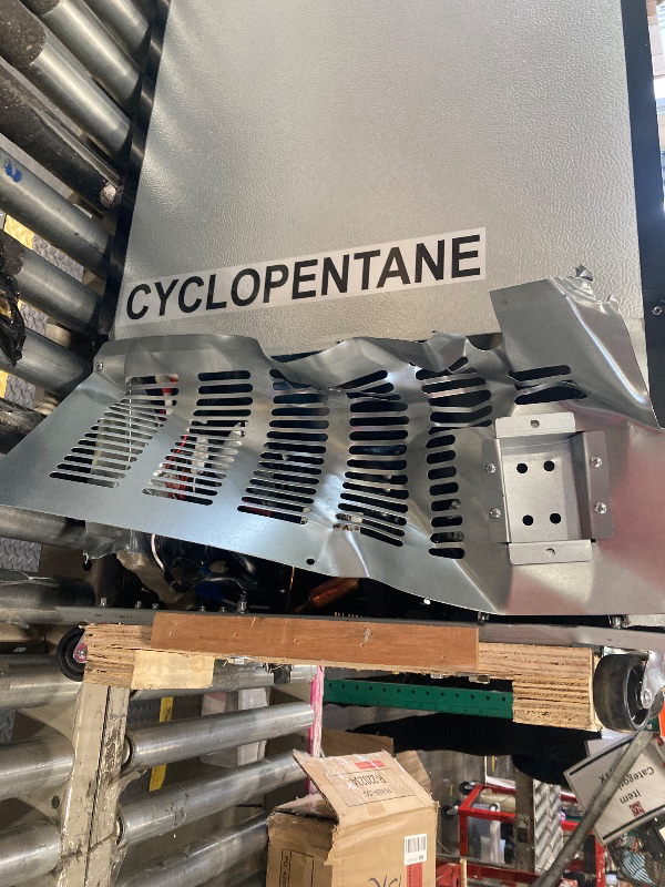 Photo 1 of ***SIMILAR ITEM***DAMAGE SHOWN IN THE PHOTO** Commercial Refrigerators, 13.4 Cu.Ft Beverage Cooler, Commercial Fridge with Glass Door Display, LED Light Adjustable Shelves Drink Cooler for Restaurant Grocery Store Home, Black