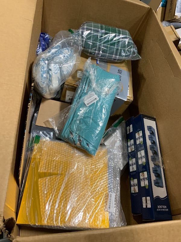 Photo 1 of **MIXED ITEMS** **SELL AS IS** **NO REFUNDS NO RETURNS** 