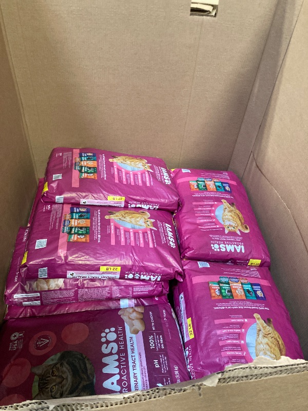Photo 1 of **\FINAL SALE**NO RETURNS**IAMS Proactive Health Adult Urinary Tract Healthy Dry Cat Food with Chicken, 22 lb. Bag