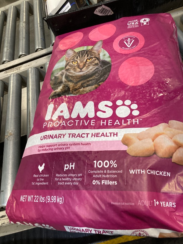 Photo 1 of **\FINAL SALE**NO RETURNS**IAMS Proactive Health Adult Urinary Tract Healthy Dry Cat Food with Chicken, 22 lb. Bag