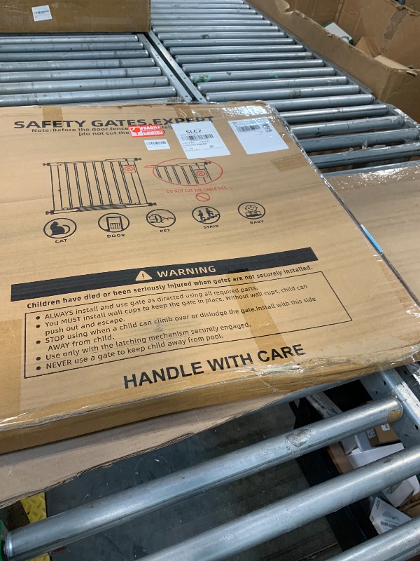 Photo 1 of ***SOLD AS PARTS***SHYUJAJIE 30 Inch Tall Cat & Dog Gate, Auto Close, Pressure Mounted, White, Alloy Steel, 29.92"-35.43" Wide, Baby & Pet Safety Gate