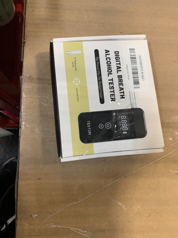 Photo 1 of *USED*
FluxAxis Breathalyzer, Advanced High-Accuracy Personal Breathalyzers for Alcohol, Portable Handheld Digital Alcohol Breathalyzer Tester with 8 Reusable Mouthpieces for Home & Travel Use