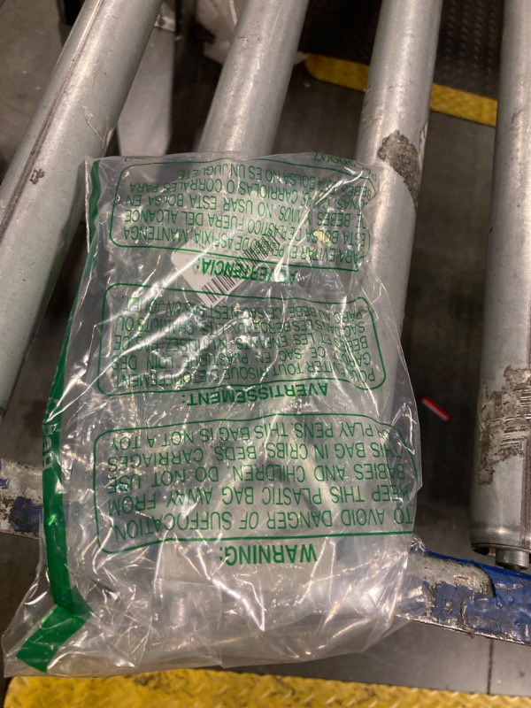 Photo 1 of 1 X Commercial Airliner Resin Hanging Tree Ornament - Size 4.25 inch by Midwest-CBK