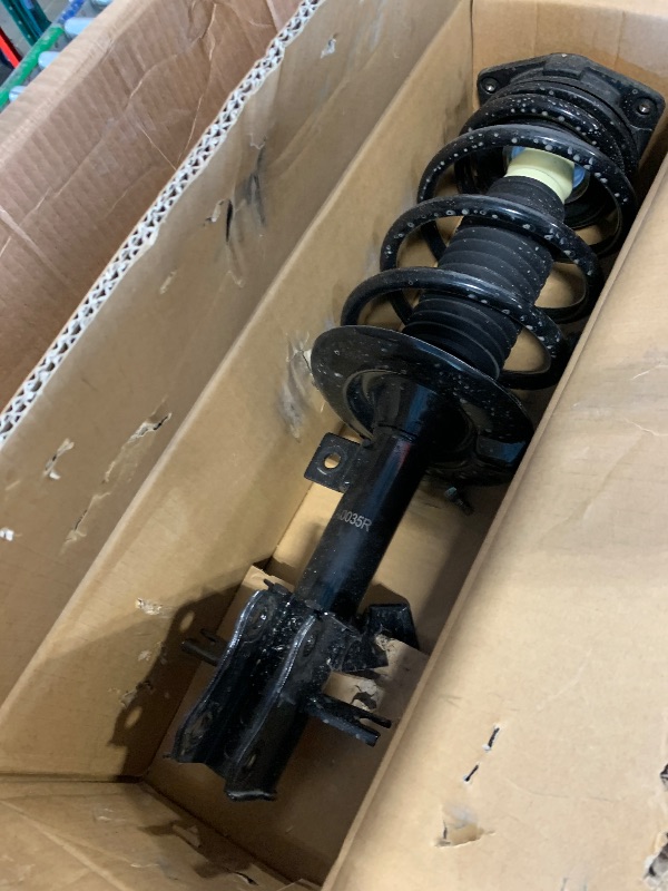 Photo 1 of **MISSING TWO PIECES** Front & Rear Struts Complete Assembly Shock Absorber Sway Bar Links Kits Fit for Nissan Sentra Base S SL SR 2007-2012, Replace 172379 172378 4341659 K750096 (6Pcs)