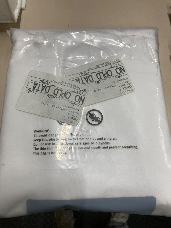 Photo 1 of 1000 Thread Count Cotton Pillow Cases Cal King Size Set of 2, 100% Egyptian Cotton Sateen Weave Pillowcases,Envelope Closure Pillow Cover Silk Soft Breathable(White Cal King)