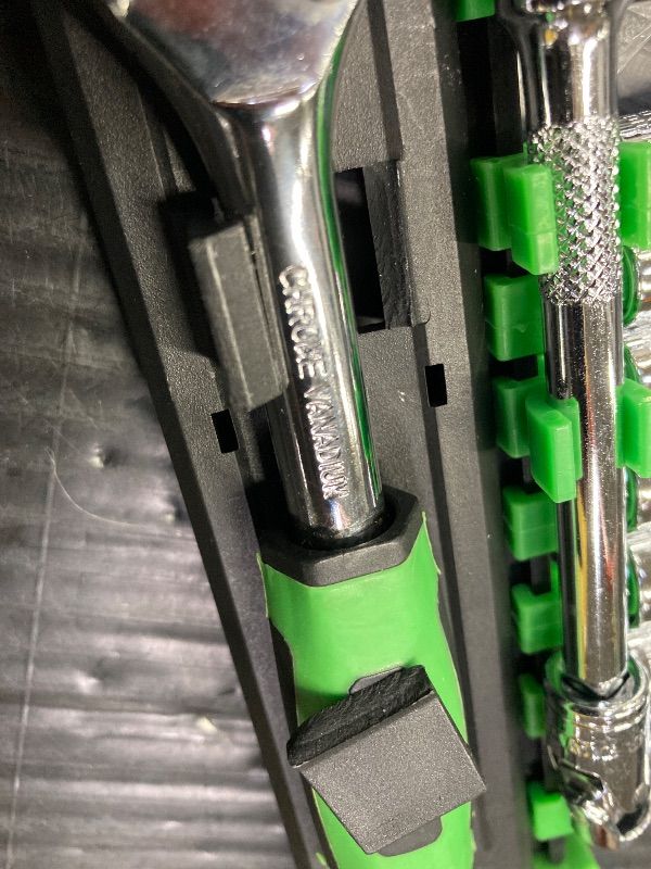 Photo 1 of ***CLIP IS BROKEN THAT HOLDS RACHET IN PLACE ON ORGANIZER***OTLOOMTBT 15pcs 1/4 Inch Drive Ratchet Socket Wrench Set, with Metric 4-14mm and Front and Rear Quick Released Ratchet Handle and Extension Bar Universal Joint Hand Drill Adapter, Portable Organi