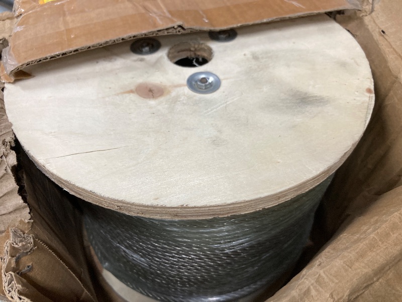 Photo 1 of 1/4" Stainless Steel Cable,7x19 Strand Aircraft Wire Rope,Cable for Heavy Duty Applications,Outdoor Pulley Cables,Deck Railing, with Gloves,Breaking Strength 6400 Ibs,600FT