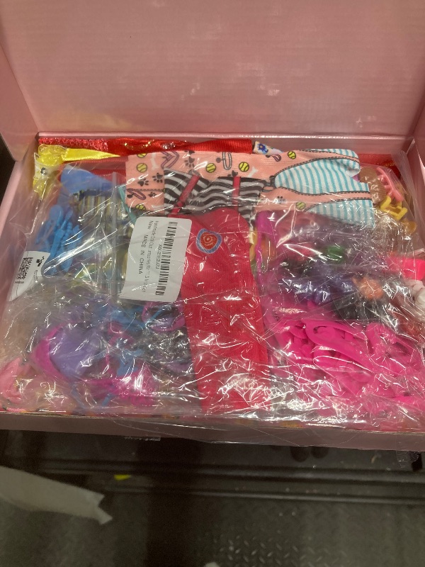 Photo 1 of ?195 Pcs Doll Clothes and Accessories Kit, Include Princess Gowns, Fashion Skirt, Slip Dresses, Tops, Pants, Bikini Swimsuits, Shoes, Crowns, Necklaces, Glasses, Hangers in Gift Box for 11"-12" Dolls