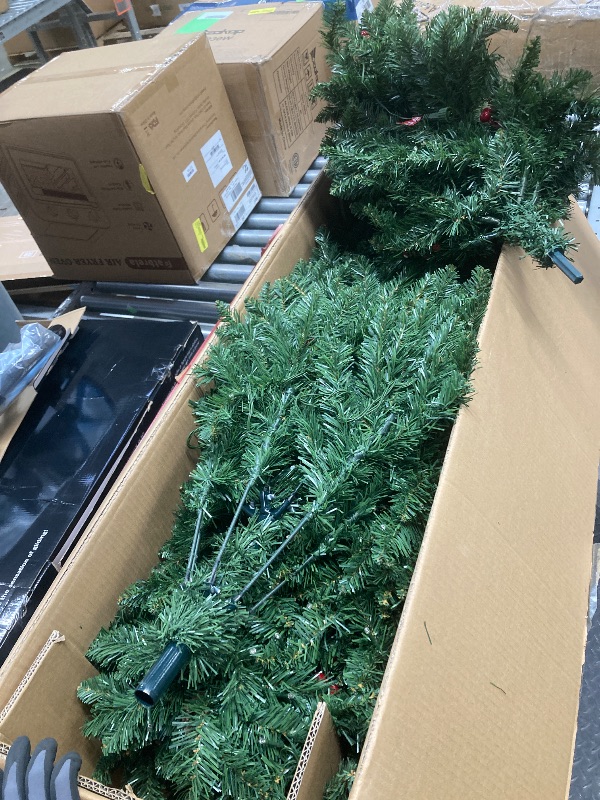 Photo 1 of *Outlet missing to test lights/Good otherwise* Firstness 7.5ft Pre-Lit Artificial Christmas Tree,Green Xmas Tree with 1400 Branch Tips 600 LED Lights,Pine Cones + Red Berries
