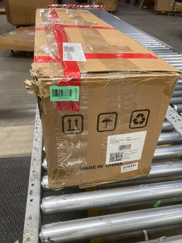 Photo 1 of *Outlet missing to test lights/Good otherwise* Firstness 7.5ft Pre-Lit Artificial Christmas Tree,Green Xmas Tree with 1400 Branch Tips 600 LED Lights,Pine Cones + Red Berries
