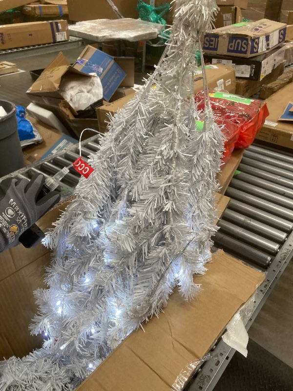 Photo 1 of *Tree base has paint peeling/scratch marks* 7.5FT Prelit Christmas Tree, Full Xmas Pine Tree with 1300 Branch Tips 400 Cold Warm Light for Holiday Indoor Outdoor Decoration, White
