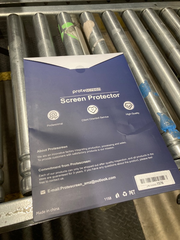 Photo 1 of 15.6 Inch Laptop Privacy Screen Compatible with HP/Dell/Acer/Samsung/Asus/Lenovo/Toshiba,16:10 Aspect Removable Anti Glare Blue Light Filter Protector, 15.6in Laptop Privacy Screen Shield