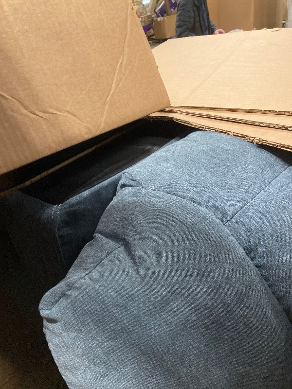 Photo 1 of ***THIS IS ONLY PARTIAL****BOSMILLER Power Lift Recliner Chair with Massage and Heat for Elderly, Electric Recliner Single Sofa with Two Cup Holders, Extended Footrest, Side Pocket and USB Charge Port for Living Room