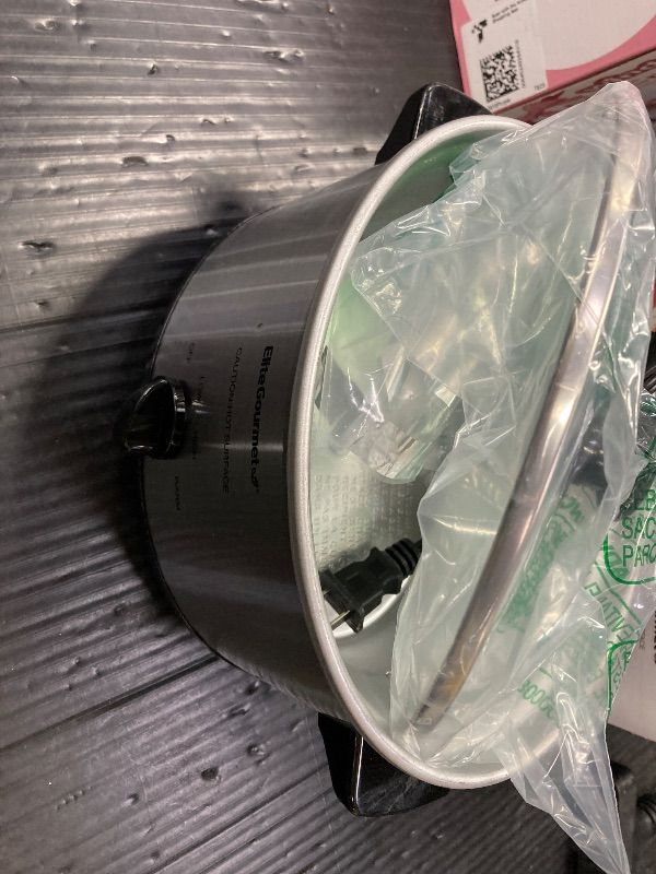 Photo 1 of ***MISSING INTERIOR CERAMIC BOWL***Elite Gourmet MST-275XS Electric Oval Slow Cooker, Adjustable Temp, Entrees, Sauces, Stews & Dips, Dishwasher Safe Glass Lid & Crock (2 Quart, Stainless Steel)***MISSING INTERIOR CERAMIC BOWL***