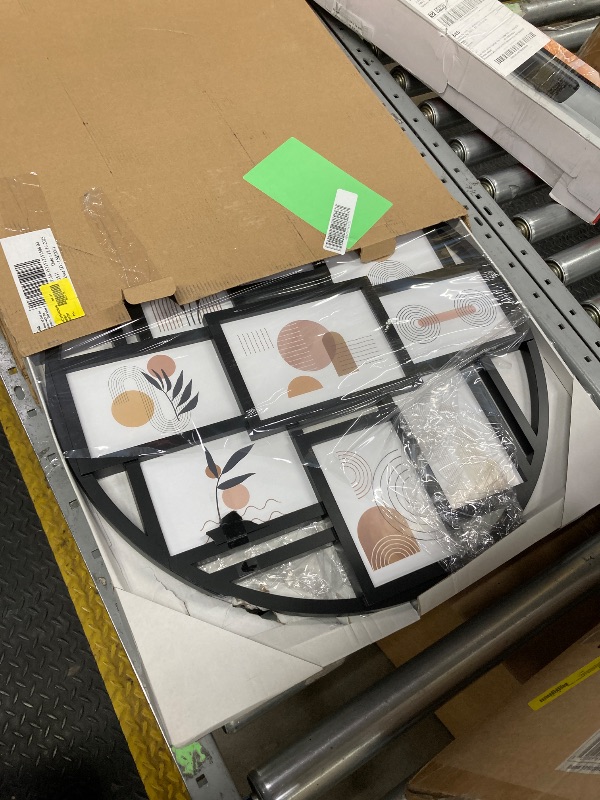 Photo 1 of ***
broken***Umbra Luna Collage Picture Frame Holds Nine 4x6 Photos, Large 22-Inch Diameter, Black