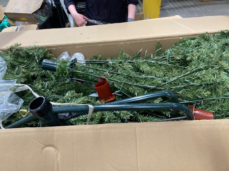 Photo 1 of ***MISSING STAND***National Tree Co. Dunhill Fir Hinged 10 Foot Pre-Lit Fir Christmas Tree, One Size, Green