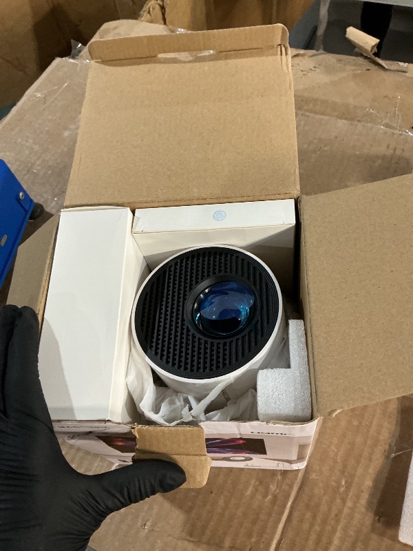 Photo 1 of ?Electric Focus?Magcubic Mini Projector 4K Support, Portable Projector with WiFi 6 and Bluetooth 5.4, Smart Proyector, 5W Soundbase Speaker, 180°Rotation for Home Theater