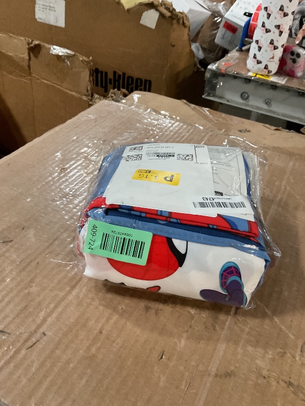 Photo 1 of ***MISSING PARTS***
Jay Franco Kids Sheet Set with Fitted, Flat Sheets & Pillow Cover - Ultra-Soft Bedding with Pillowcase for Room Decor, White - Spidey & Friends, 4 Piece Full