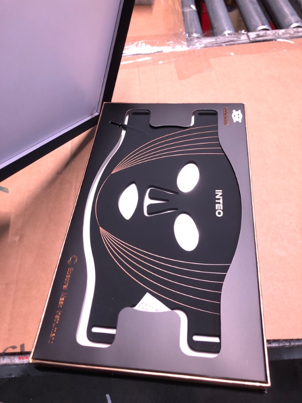 Photo 1 of ***MISSING PARTS***
INTEO Red Light Therapy for Face, 3 Modes Portable Led Face Mask Light Therapy with Remote, Near-infrared 850 Red Light Mask with Timing Function, Led Light Therapy At Home 180 LED Beads