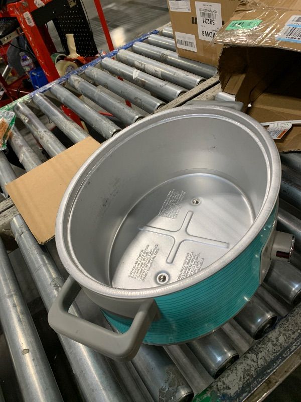 Photo 1 of ***MISSING PART***BLACK+DECKER 7-Quart Slow Cooker, SC2007D, Lid Holder, 3 Heat Settings, Extra Large Handles, Dishwasher Safe, Teal