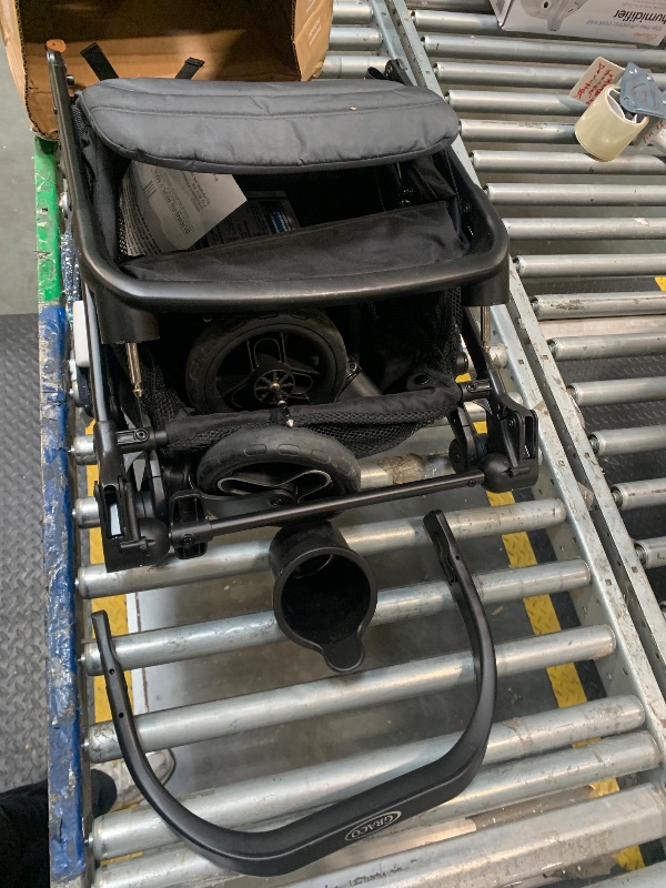 Photo 1 of ** USED**Graco Ready2Jet Compact Stroller – Overhead Friendly Compact Travel Stroller with Automatic Fold, Splatter Art