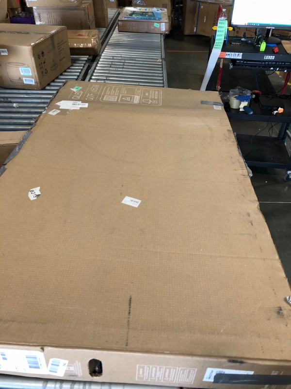 Photo 1 of **For PARTS ONLYYY**Samsung 65-Inch Class QLED Q7F Series Samsung Vision AI Smart TV (2025 Model, 65Q7F) Quantum HDR, Object Tracking Sound Lite, Q4 AI Gen1 Processor, 4K upscaling, Gaming Hub, Alexa Built-in