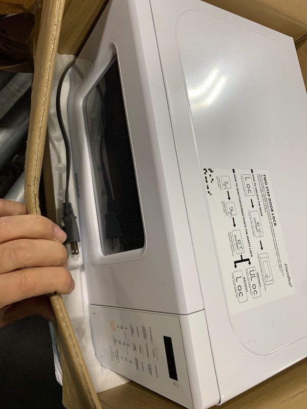 Photo 1 of ***START BUTTON DOES NOT WORK*** COMFEE CMO-C20M1WH Retro Microwave with 11 power levels, Fast Multi-stage Cooking, Turntable Reset Function Kitchen Timer, Speedy Cooking? Weight/Time Defrost, Memory function, Children Lock, 700W