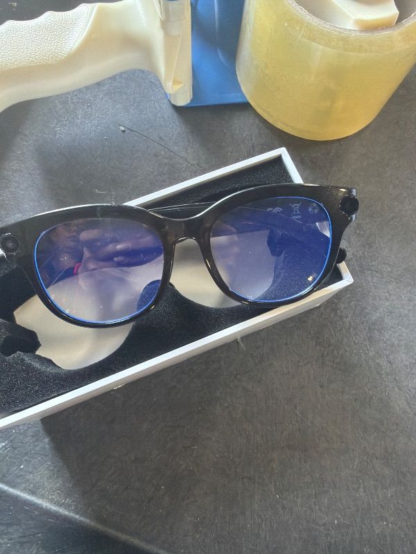 Photo 4 of *** UNABLE TO TEST ITEM FUNCTIONALITY ***** AI Smart Glasses with Camera and Bluetooth,8MP 2K HD Camera Glasses,AI Voice Control,AI Photo Recognition and Translation,Smart Anti-Blue Light Glasses,IP67 Waterproof for Driving,Outdoor,+2 Lenses.