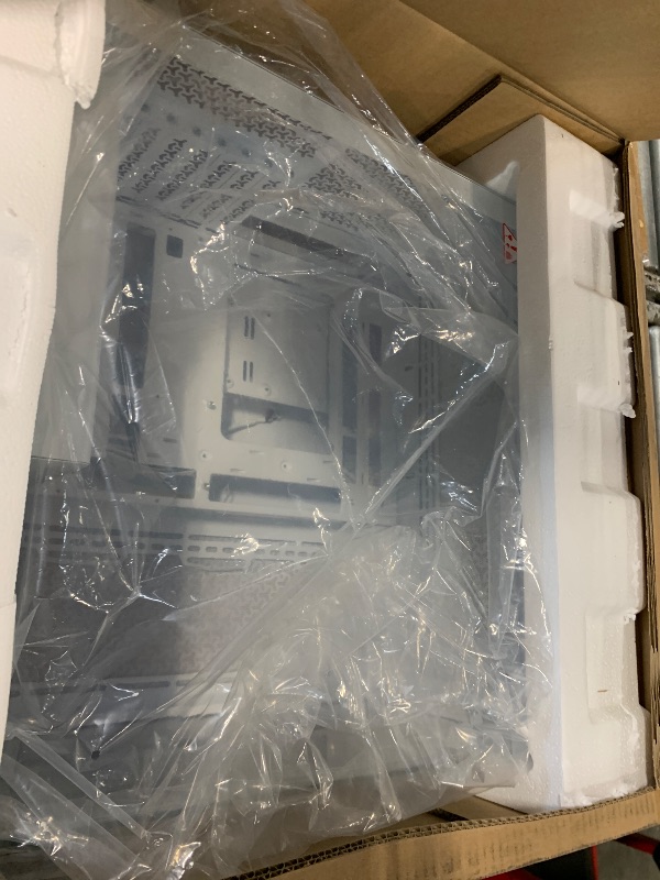 Photo 1 of ** SOLD AS IS NO REFUND/RETURN** SEE COMMENTS
CORSAIR 3500X Mid-Tower ATX PC Case – Panoramic Tempered Glass – Reverse Connection Motherboard Compatible – No Fans Included – White