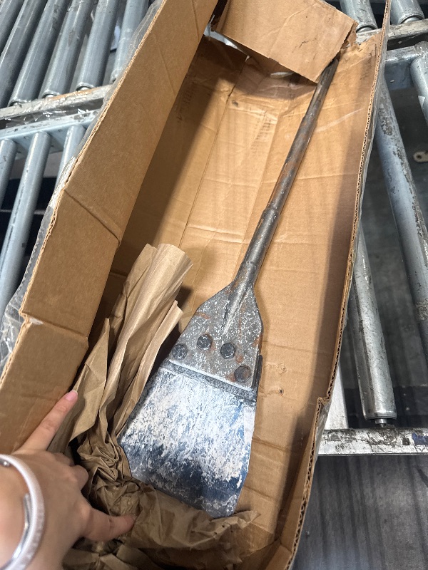 View 3 of ***VERY USED*** Makita T-02593 6" Floor Scraper, SDS-MAX
