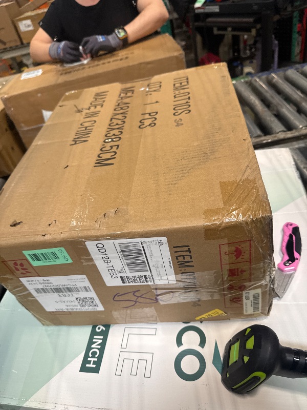 Photo 1 of ***DAMAGE MINOR*** L-Juicwe Tiffany Lamp Touch Control Table Lamp Stained Glass Desk Lamp 12X12X19 Inches Butterfly Flower Style Reading Light