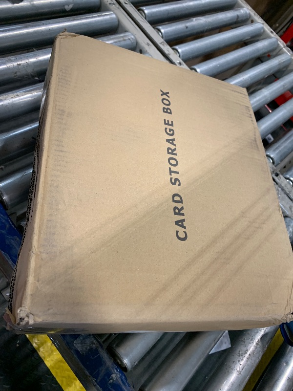 Photo 1 of *MINOR DAMAGE - USED*
Eugsph Trading Card Storage Box for 3" X 4" 35pt Toploaders 600+, Sturdy Secure Large Capacity Hard Case with 6 Foam Stoppers, Fits Toploader Magnetic Holders MTG Baseball Sports Card Storage Box Case