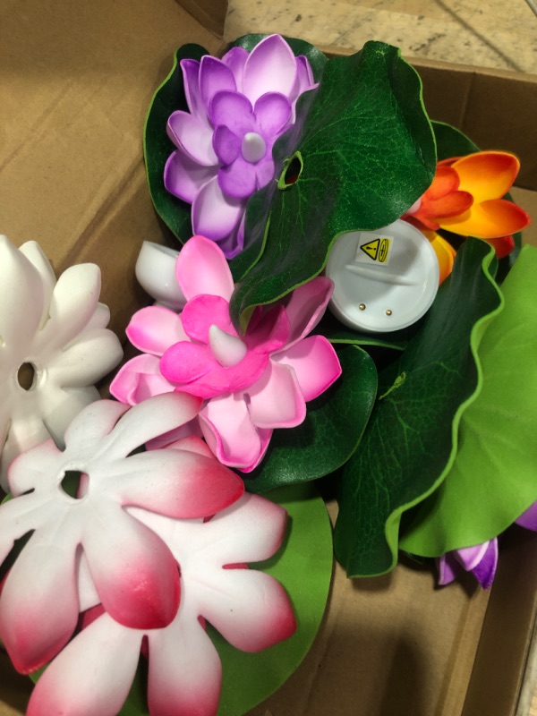 Photo 1 of (used)(see all images) battery powered flowers 