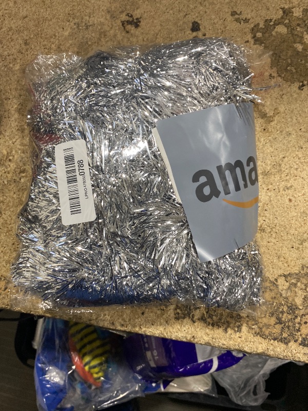 View 2 of 25 Feet Christmas Foil Fringe Garland Metallic Tassle Banner Wall Hanging Tinsel Streamers Backdrop for Parade Floats, Thanksgiving, Birthday, Halloween Party Decorations(4" x 25', Silver)